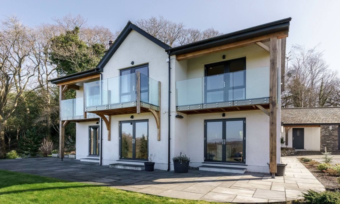 Bondgate Within House | Cleabarrow View by Carus Green