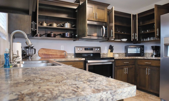 Russellville House | Clean! 5Bed home. Centrally located. Privacy