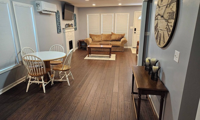Arab House | Clean and relaxing house for your vacation or business needs.