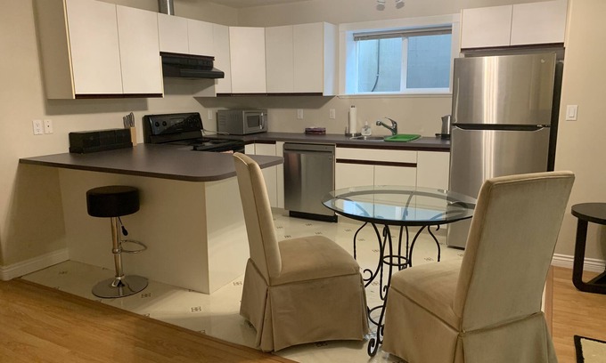Broadmead Apartment | Clean and specious 2 bedroom suite