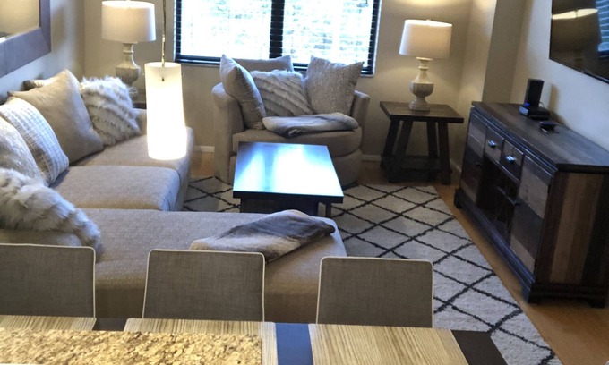 Clearwater Condo | Clearwater Rustic Beach Condo 2 B|R fits 4 to 6 PPL