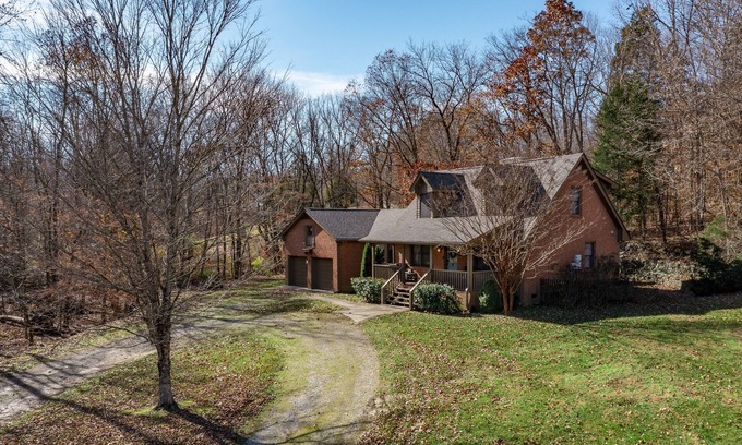 Thompson's Station House | Cliffside Cottage