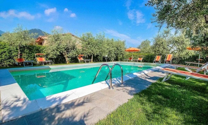 Cascine-La Croce Apartment | Clorinda, apartment, pool, WiFi. Walk to village.
