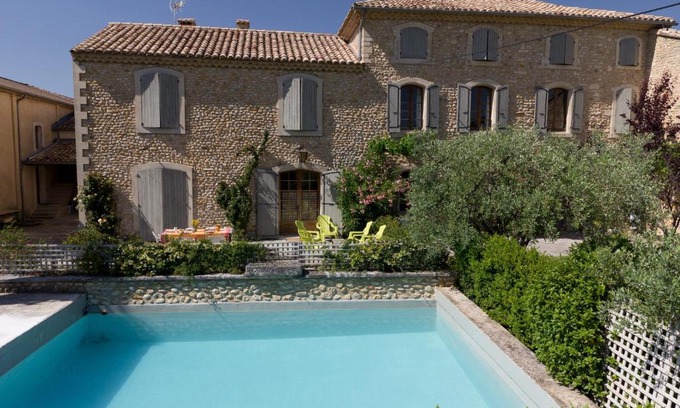 Visan House | Clos Du Père Clément