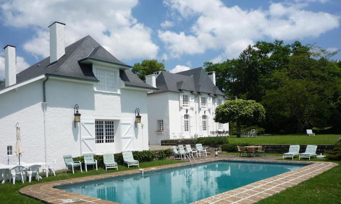 Jurancon House | Clos Mirabel Manor - Holiday rental