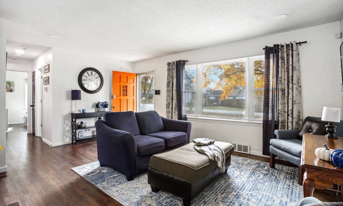 Waldron House | Close to all things KC