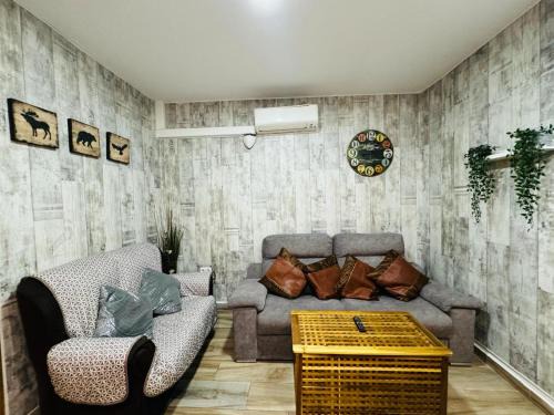 Sant Adria de Besos Apartment | close to beach and 15 mints to la rambla by tren