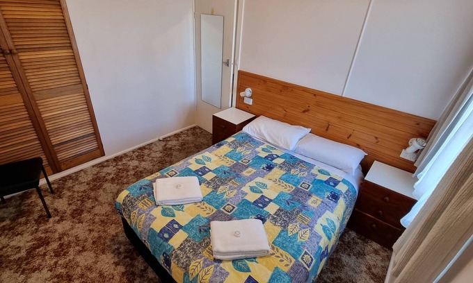 Bermagui Apartment | Close to Beach, Harbour Marina, Country Club, Golf Course, Restaurants, Cafes