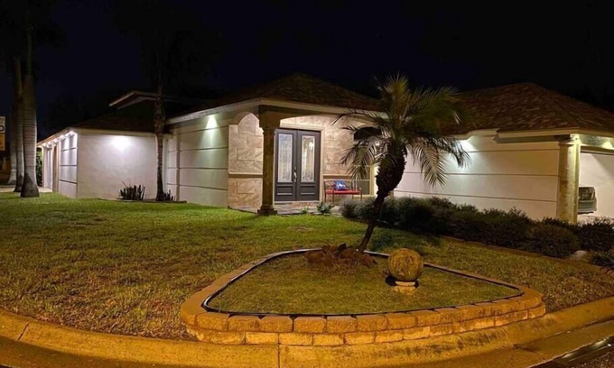 Brownsville House | Close to Beach & SpaceX: King & Queen Beds, Saltwater Pool & Outdoor Grill Oasis