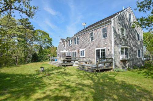 South Chatham House | Close to Bike Path 1 Mile to Beaches