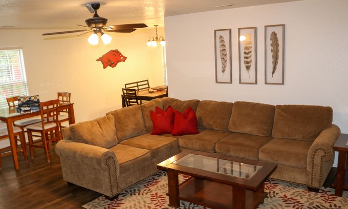 Fayetteville House | Close to Everything Fayetteville - Downtown/Uptown - College Ave
