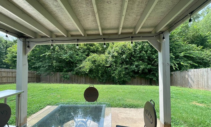 Southaven House | Close to Everything , 4BR 2BA in a Quiet Neighborhood, Greater Memphis