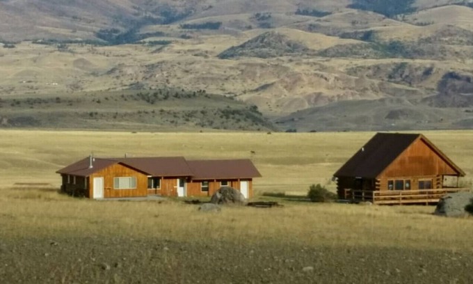 Pray House | Close to Everything, Away from it All