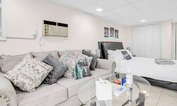 Hawthorne Apartment | ❤️Close to NYC🗽Free Parking🚗 Ground Level Studio