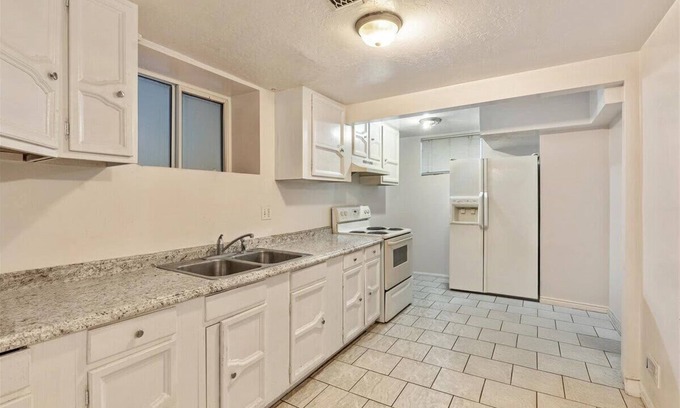 Ogden House | Close to Ogden Trail, Walk to Mount Ogden Park