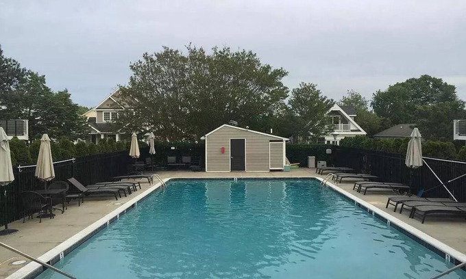 Country Club Estates House | Close to the beach and steps away from restaurants and shops