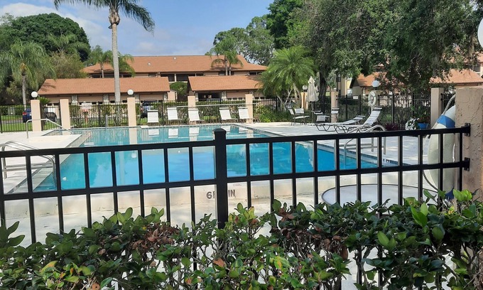 Braden River Condo | Close to the Beaches! Golf Community Country Club Option Available.