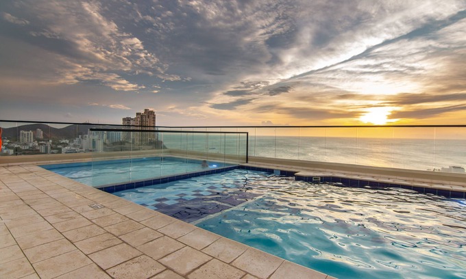 Comuna 3 Apartment | Close to the sea, comfortable, safe, well located and cozy apartasuite.