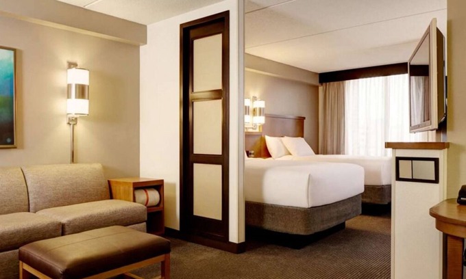 Tucson House | Close to Tucson Botanical Gardens! Pet-friendly Accommodation W/FREE Parking!