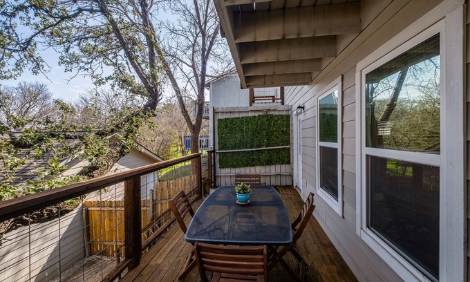 Stoneridge Place House | Close to Zilker Park, Downtown, Mall & more.