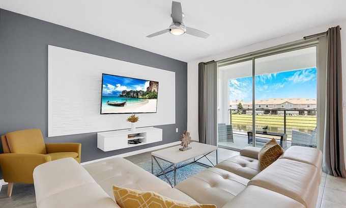 Bay Lake Apartment | CLOSEST RESORT TO DISNEY/Lake View/MODERN/STYLISH/Contemporary Condo/Free Wifi