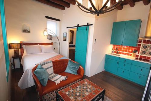 Downtown Santa Fe House | Closson Studio - Stylish - Near Plaza - Queen bed
