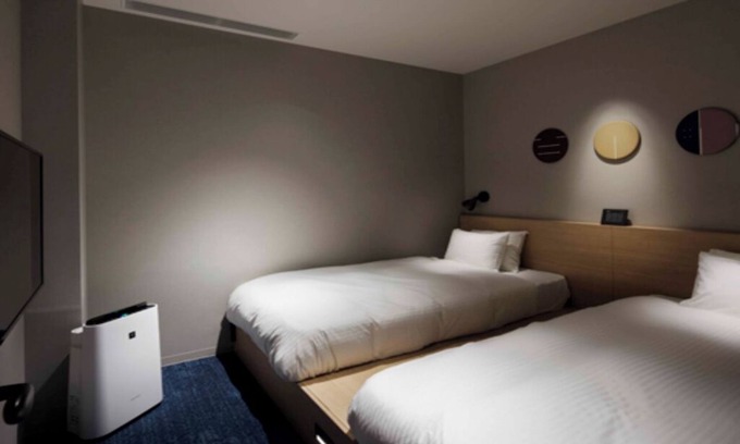 Hyakunincho Hotel | Cloud-Level Bunk Room Escape in Affordable Hotel WiFi AC Gym laundromat Shinjuku