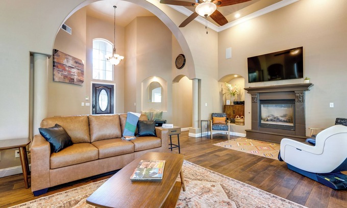 Clovis House | Clovis Retreat w/Patio & Yard ~ 3 Mi to Old Town!