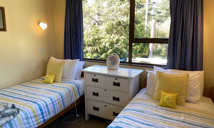 Albert Town House | Clutha Country Cottage