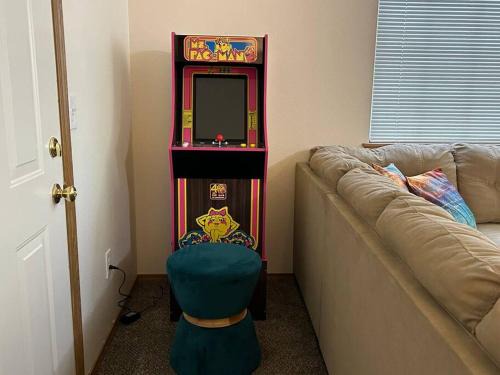 Hillcrest House | Clyde's Crib: Cozy Ms. Pac-Man