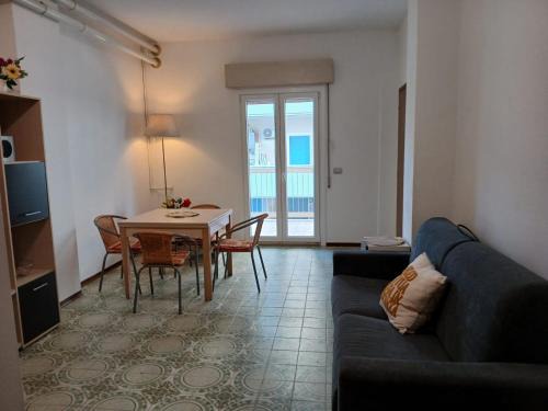 Valverde Apartment | CN010 - Cesenatico, ampio trilocale fronte mare con spiaggia inclusa