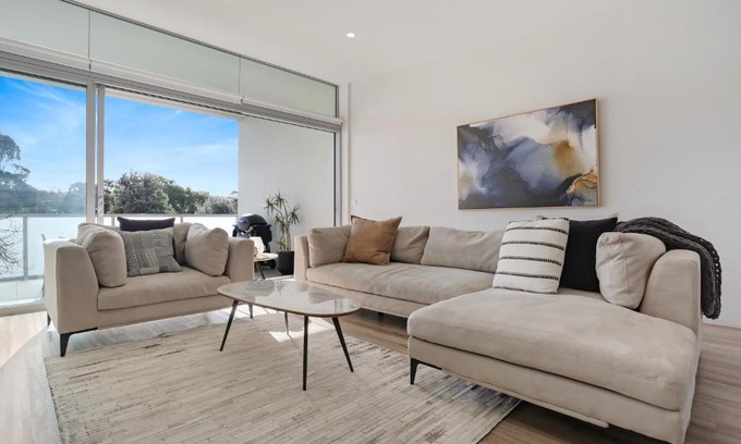 Merimbula Apartment | Coast 21 - 3 bedroom pool side apartment