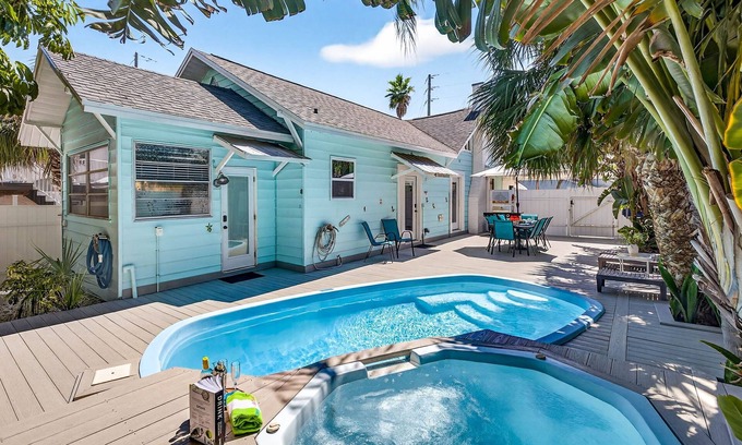 Clearwater Beach House | Coastal Beach Retreat – Steps from the Sand with Private Pool & Spa