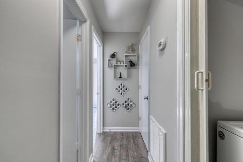 Crescent Beach Apartment | Coastal Bliss