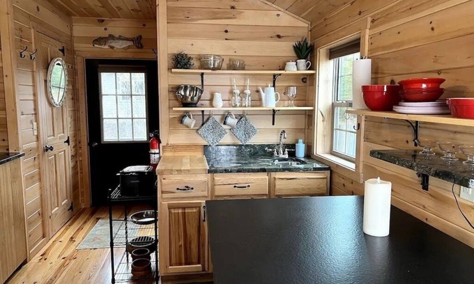 Sorrento Cabin | Coastal Cabin for Two