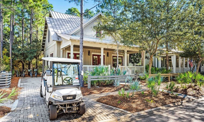 Forest District House | Coastal Charm Awaits! 4BR Pet-Friendly Home, 6 Seater Golf Cart, Bikes. Your Perfect 30A Getaway!