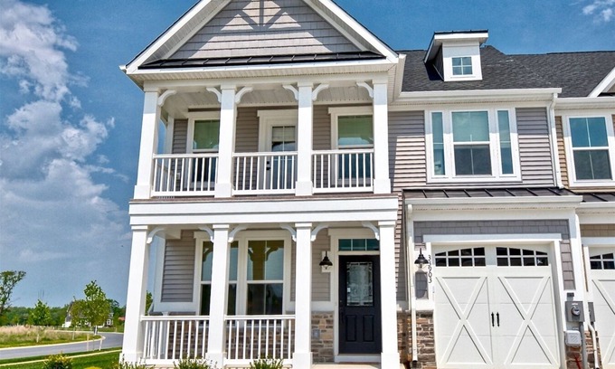 Lewes Villa | Coastal Club * 3 BR Luxury Villa Townhouse, 2.5 BA Sleeps 8 *