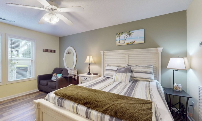 St. James Condo | Coastal Condo with golf course view and shared pool access