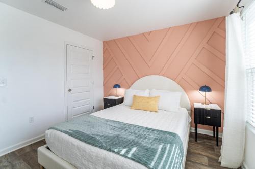 Foley House | ~Coastal Gameday~ Sports, Beach, OWA & Shopping!