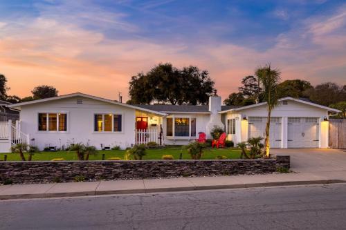 Arroyo Grande House | Coastal Gem Near Pismo Beach w Hot Tub Firepit Outdoor Dining Newport Oasis by AvantStay