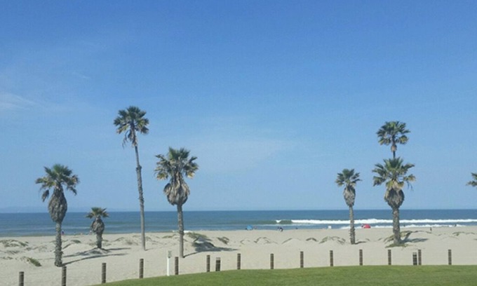 Oxnard House | Coastal Home - 5 Bedrooms Perfect Beach Getaway