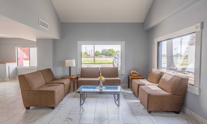 Central City Hotel | Coastal inn Corpus Christi