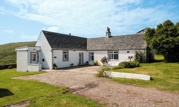 Campbeltown Cottage | Coastal landscape, quiet location with abundant wildlife, bird watching