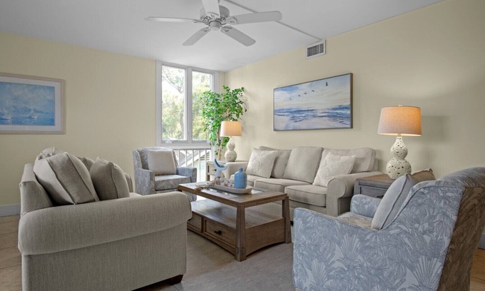 Harbour Town House | Coastal Retreat in Harbour Town - Pool, Sleeps 8