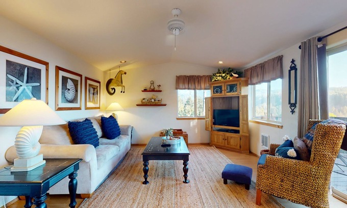 Brookings Cabin | Coastal retreat steps from the beach with a private hot tub & nautical theme