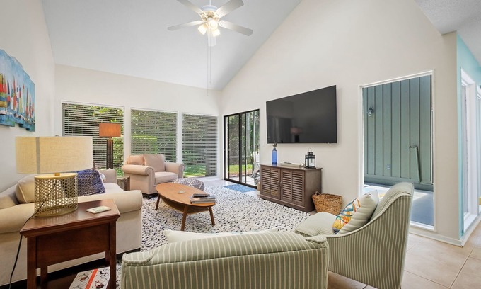 Sawgrass Condo | Coastal Sawgrass Retreat