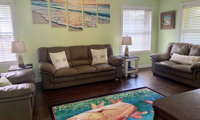 Eastpoint House | Coastal Simplicity- Located in Eastpoint just minutes to SGI & Apalachicola
