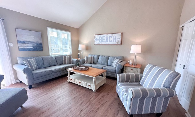 Southend House | Coastal Soul - Beach block, on cul-de-sac street, pet friendly.