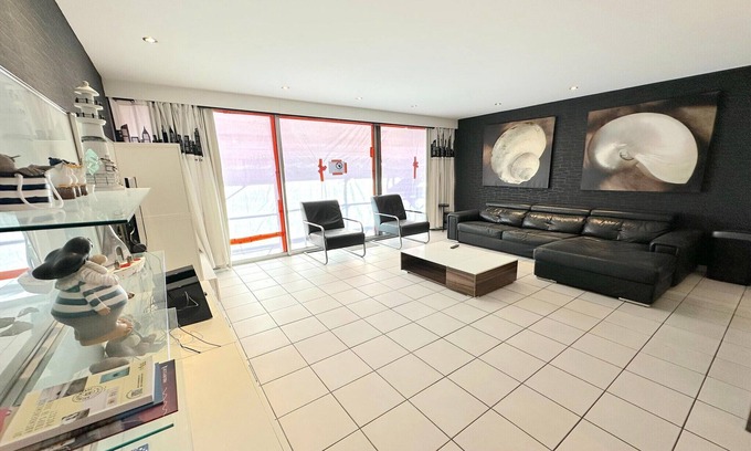 Koksijde Apartment | Coastal Stay in Nieuwpoort