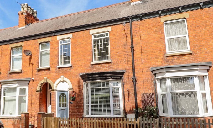 Easington Cottage | COASTGUARD COTTAGE, pet friendly, with a garden in Easington